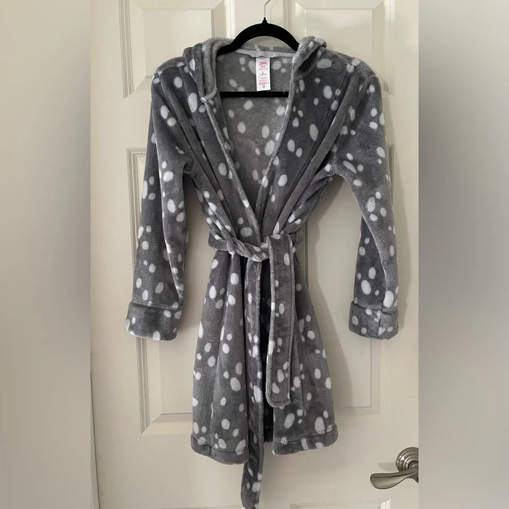 - Girl’s Justice deer themed soft robe, size 12-14 gray w/white polka dots
